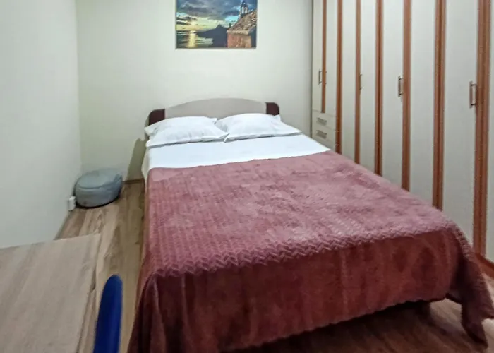 Nice Apartment In Omis With House Sea View