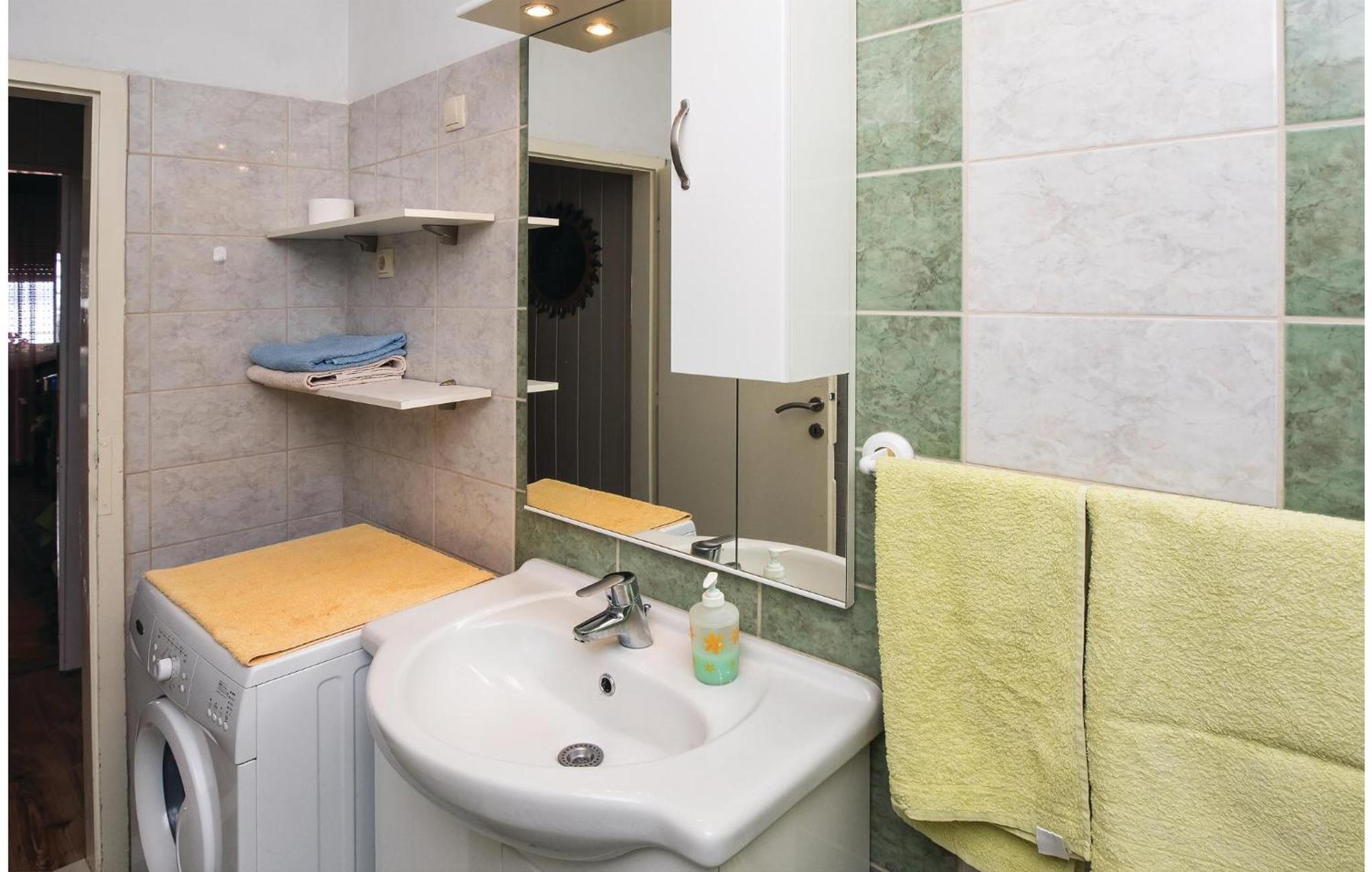 In With House Sea View Apartment Omis