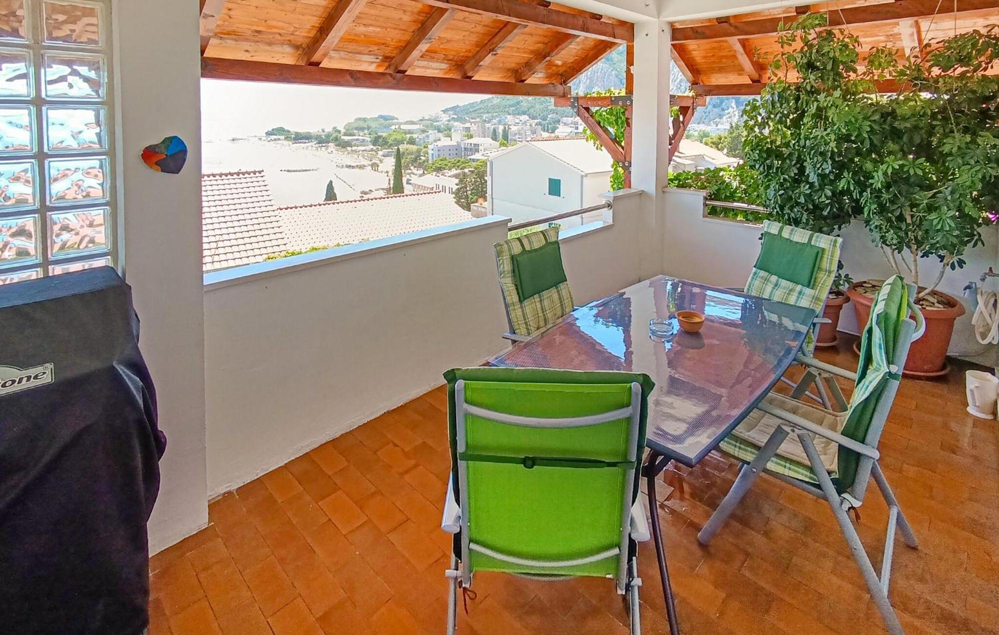 In With House Sea View *