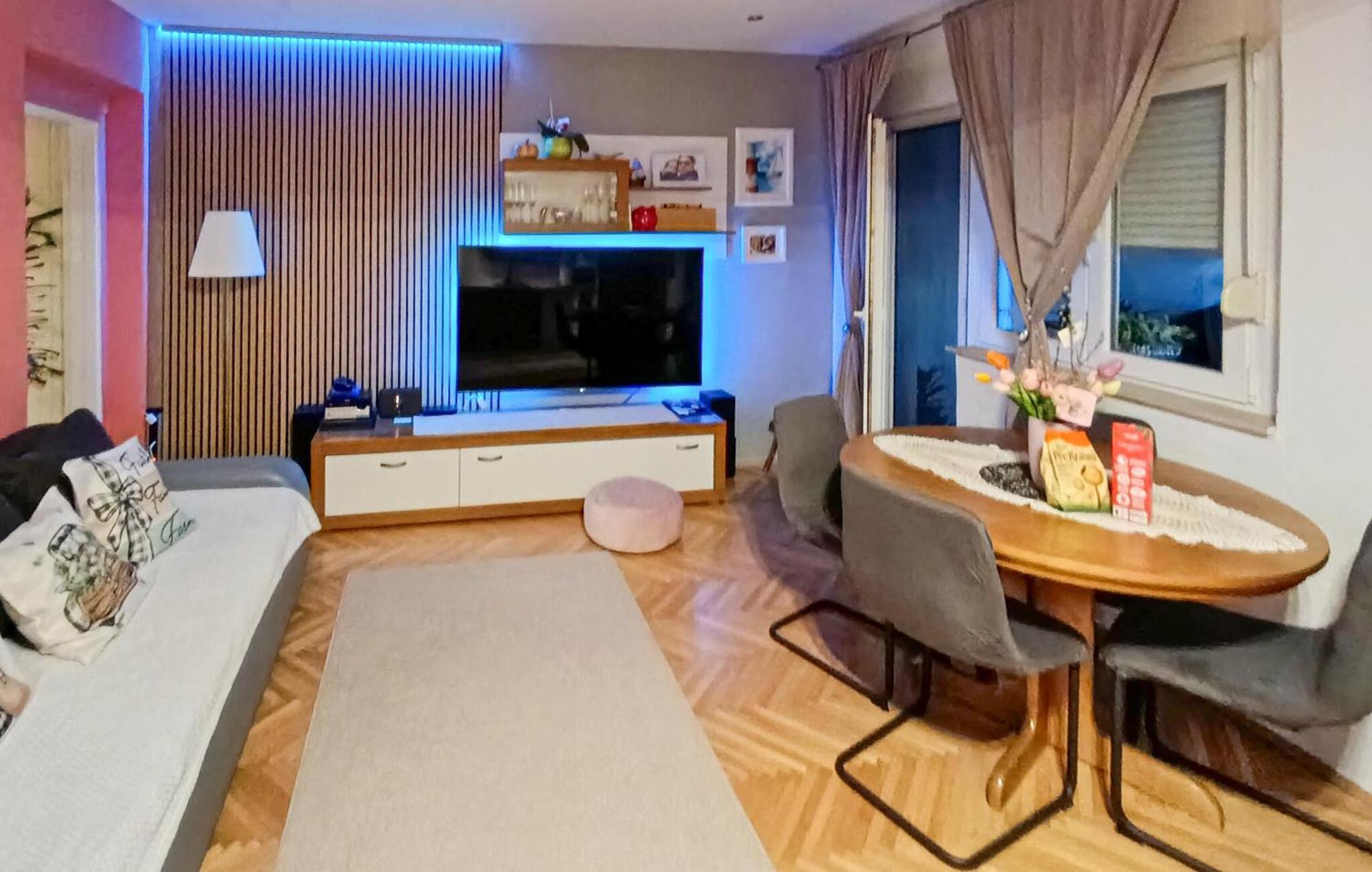 Apartment In With House Sea View *